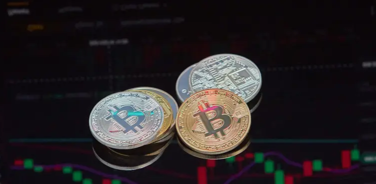 Біткойн стрімко йде вниз: як війна в Ірані вплинула на ринок криптовалюти