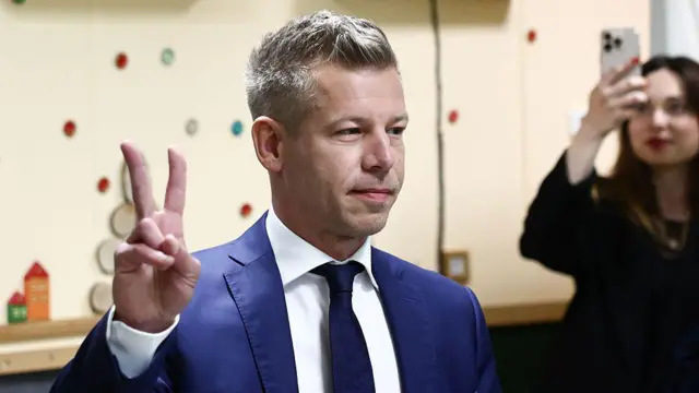 Петер Мадяр виступає проти постачання угорської зброї чи коштів Києву та прискореного вступу України до ЄС