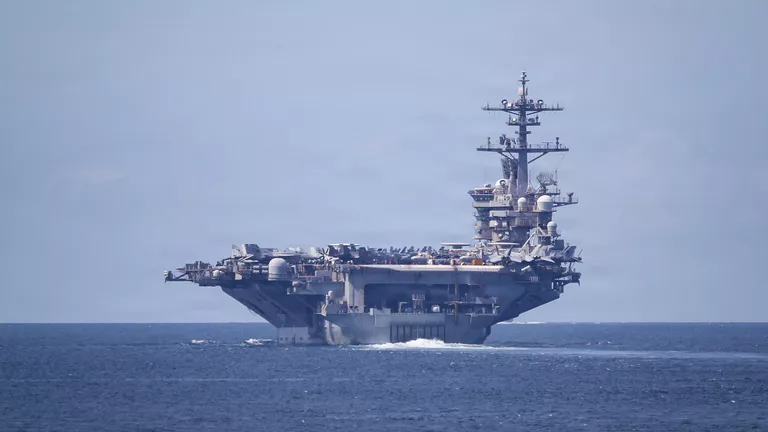 Іран атакував американський авіаносець "Авраам Лінкольн"