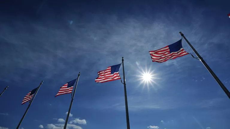 Білий дім не включив пункти підтримки України в проект бюджету на 2027 рік