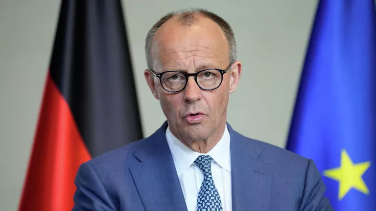 Мерц: Угорщині запропонували використовувати нафтопровід, що йде через Хорватію