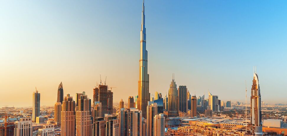 "Страх нікуди не зник": як Дубай повертається до звичного життя після обстрілів Ірану