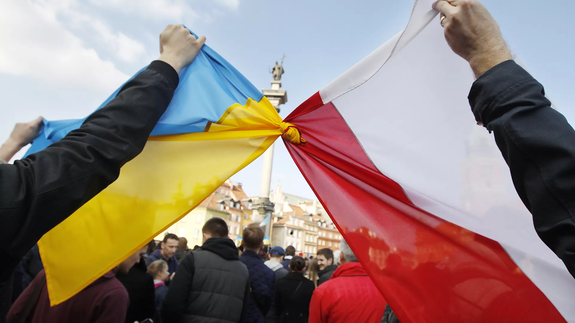 "Ущипніть мене!": у Польщі розгорівся скандал через чиновницю-українку