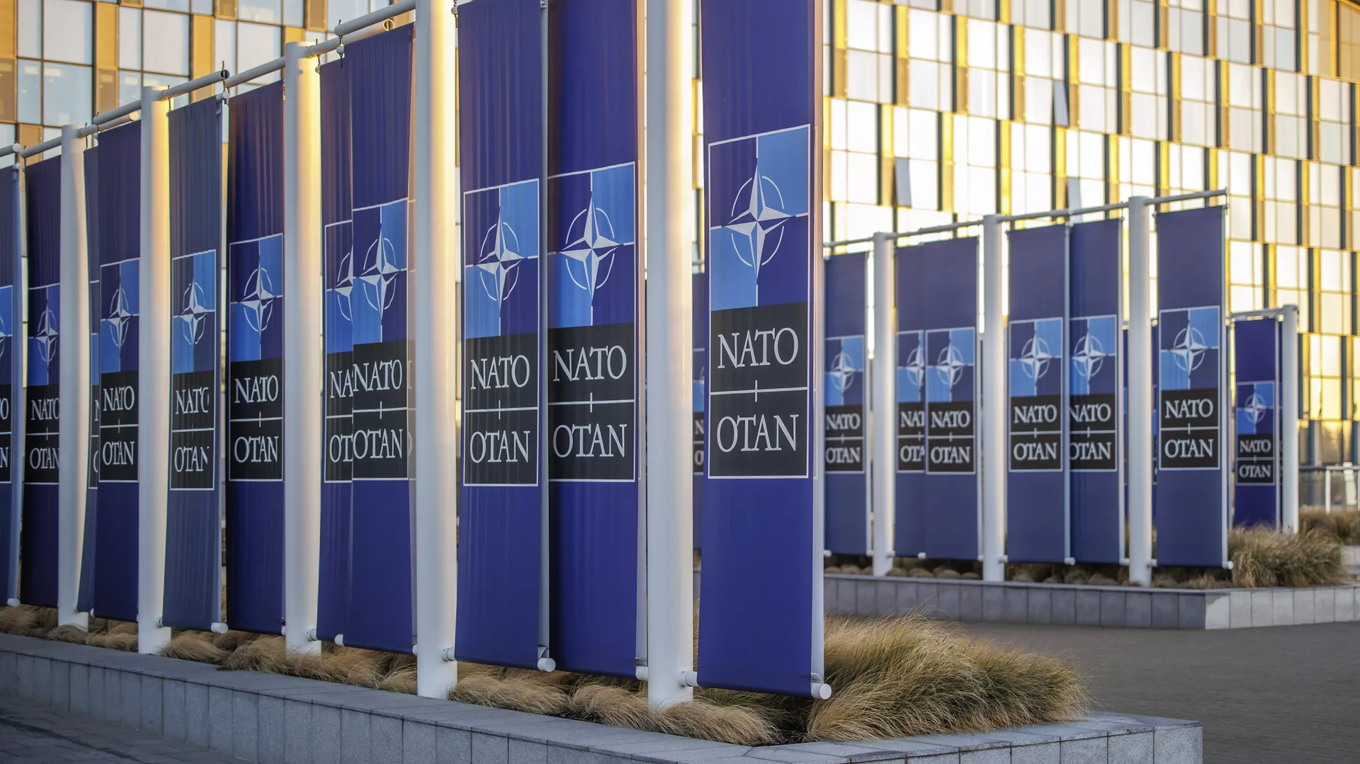НАТО не виживе без США, вважає Столтенберг