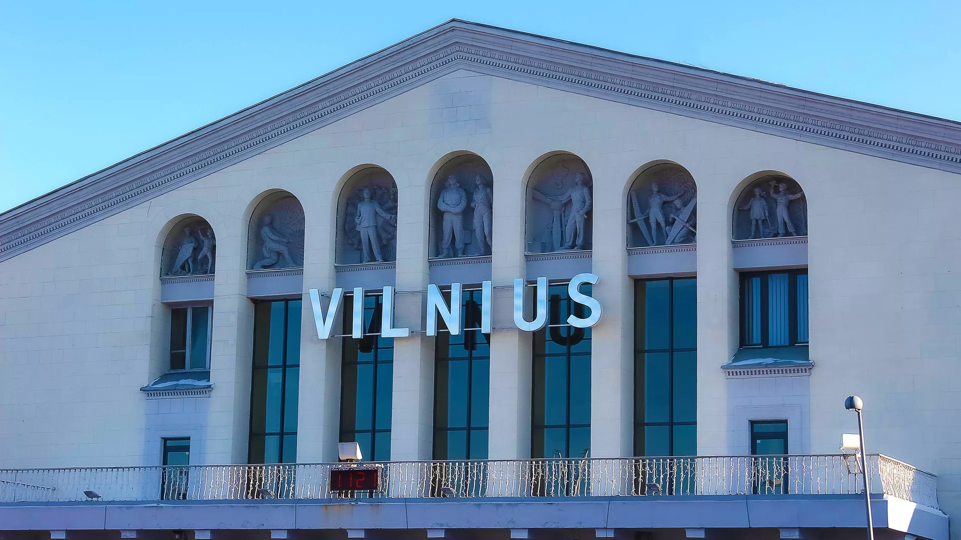 У Литві розгорівся скандал через повітряну тривогу