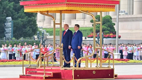 Трамп запросив Сі Цзіньпіна в США