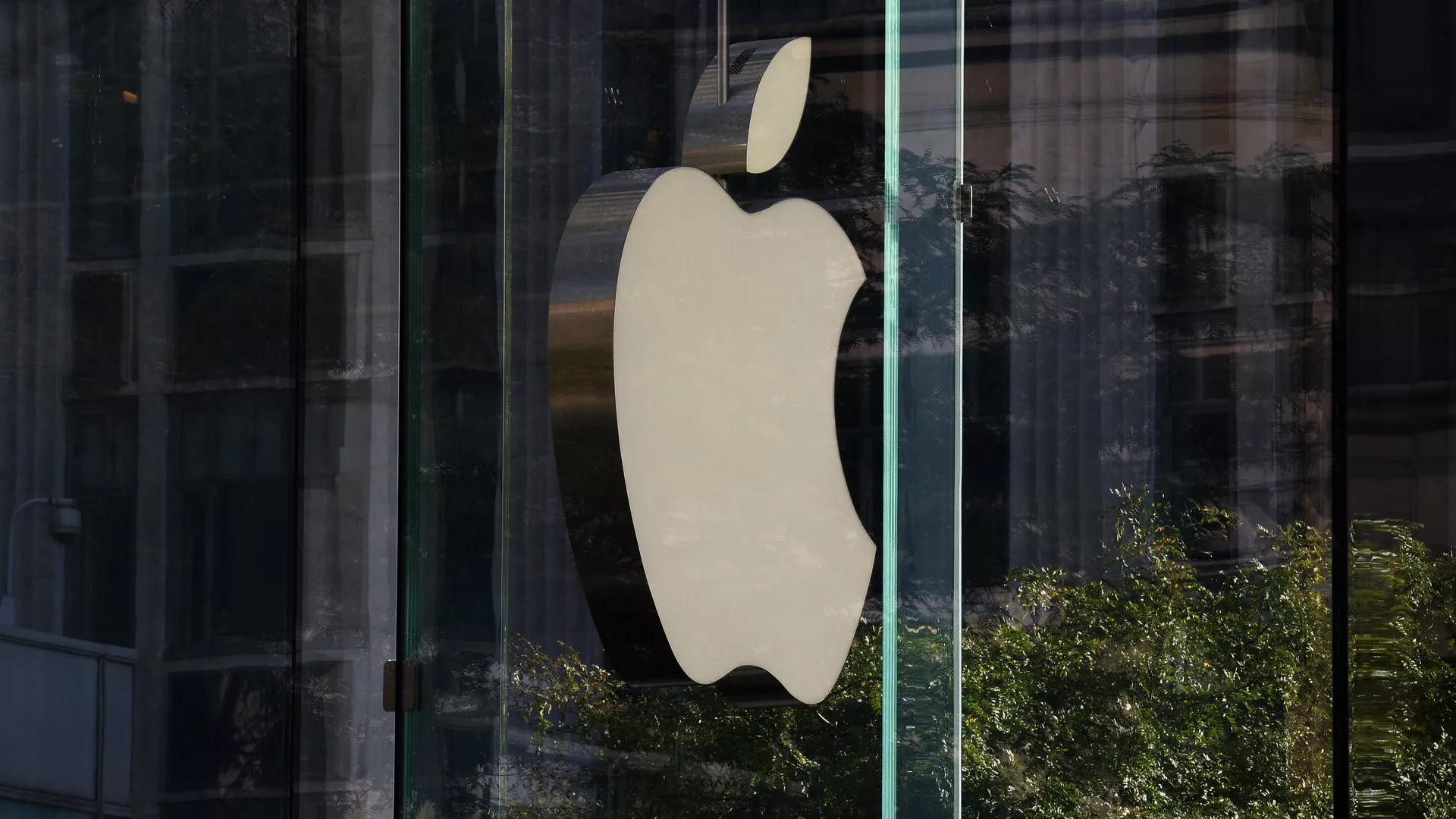 Фотографії майбутніх моделей iPhone 18 Pro потрапили в даркнет