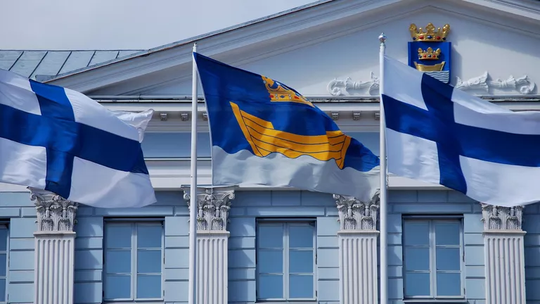 Фінляндія скасувала заборону на ввезення і зберігання ядерної зброї