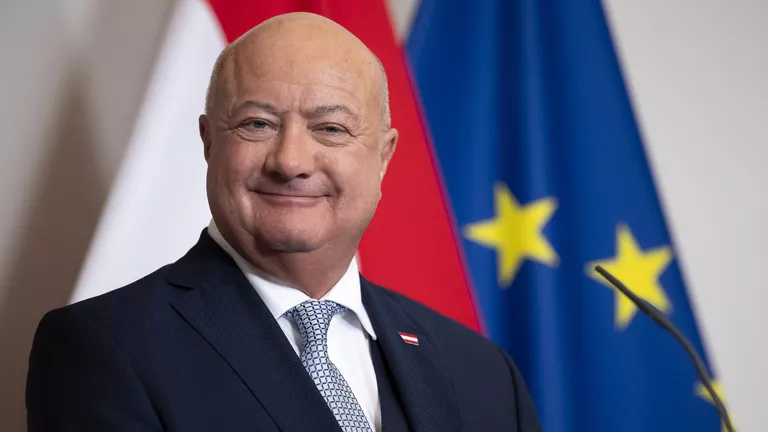 Канцлер Австрії закликав лідерів ЄС до контактів з Росією щодо України