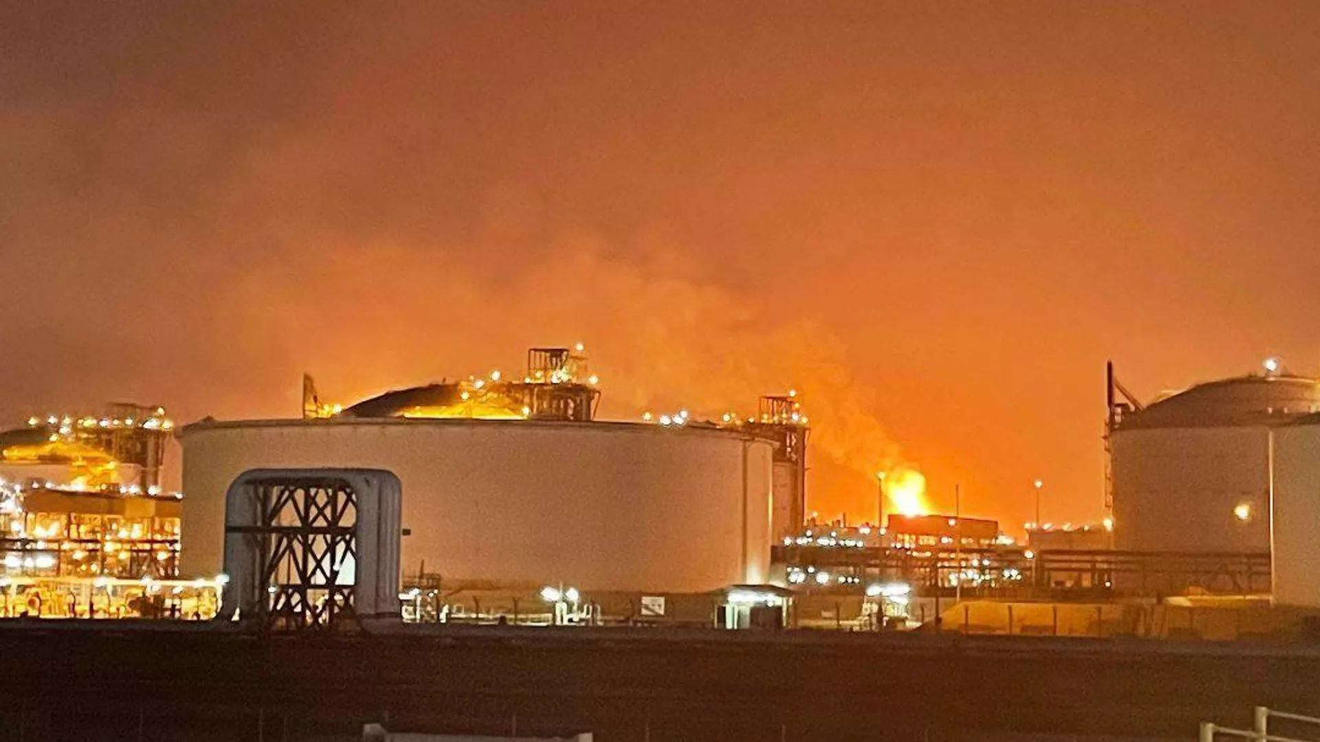 У Катарі під час вибуху на газовому підприємстві загинули 13 людей