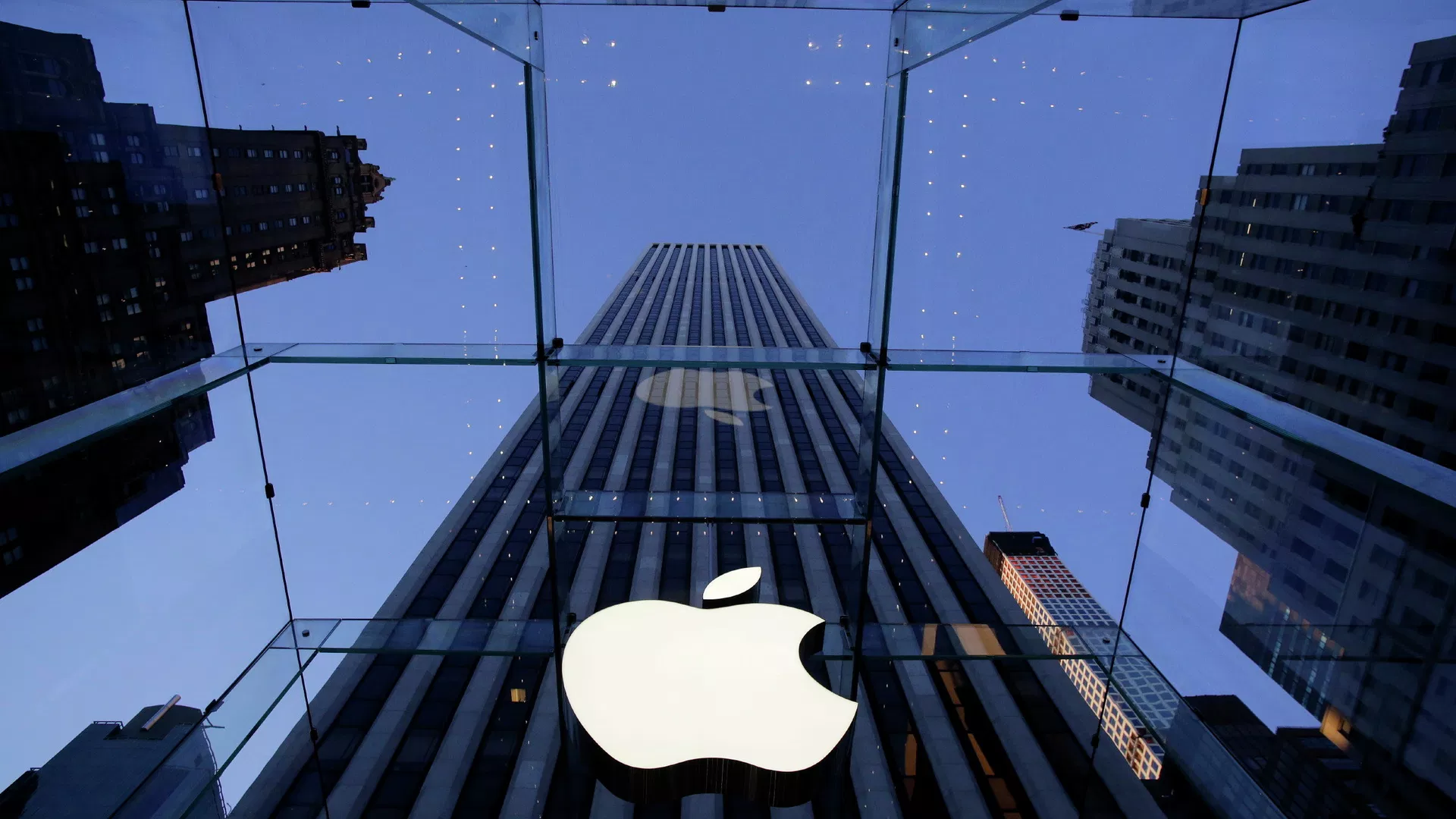 Apple стала найдорожчою компанією в світі