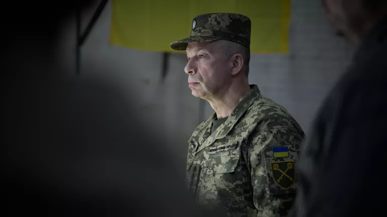 Питання відставки Сирського вже вирішено, пише Guardian