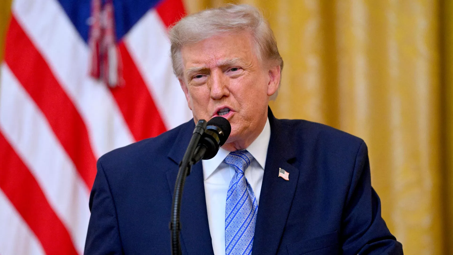 Трамп пригрозив Мексиці і Канаді митами