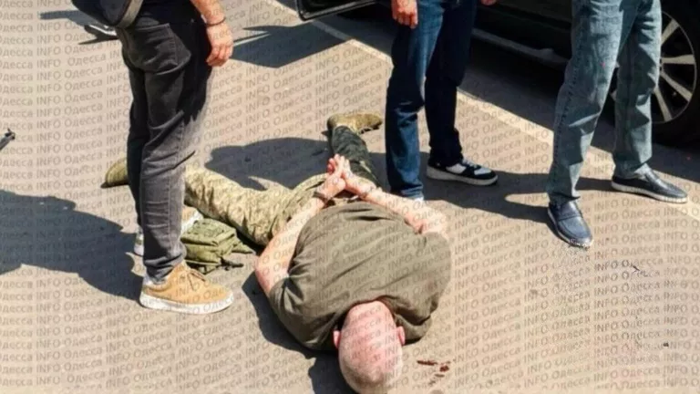 В Одесі голову військкомату затримали за підозрою в отриманні хабара