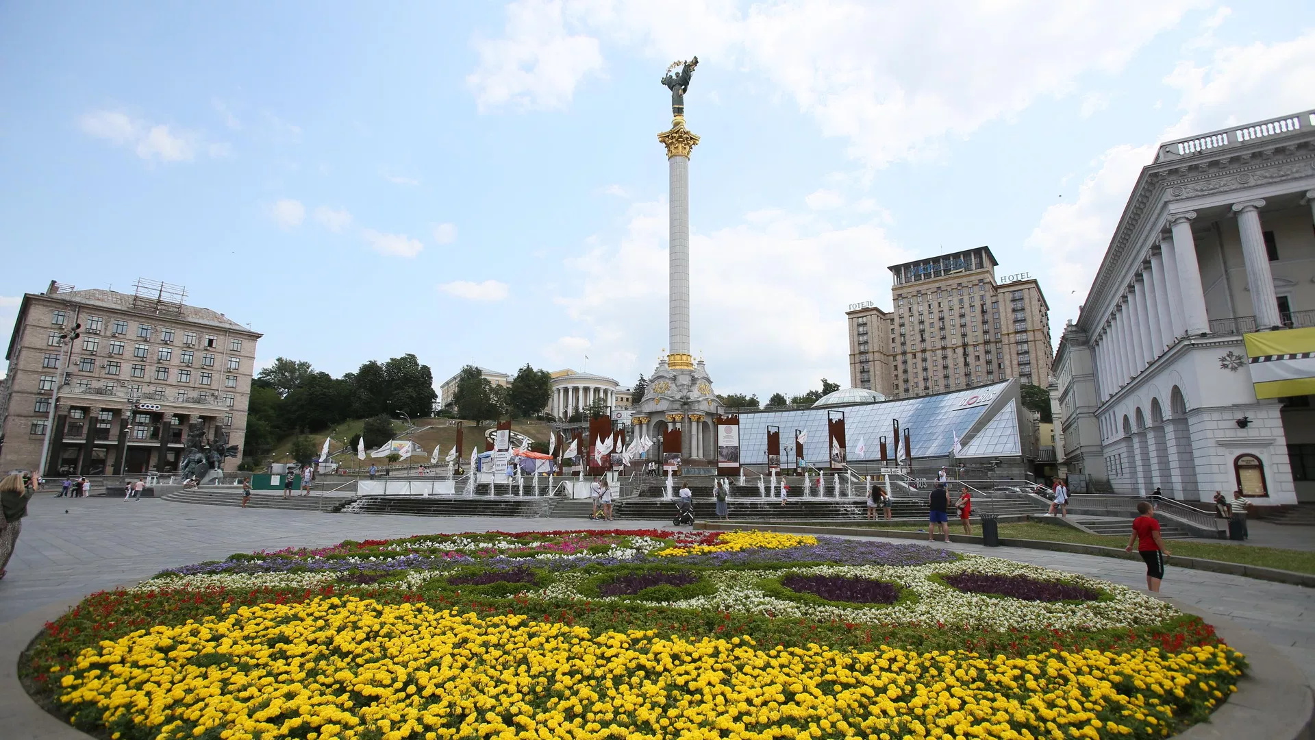 Українкам запропонували народжувати по вісім дітей