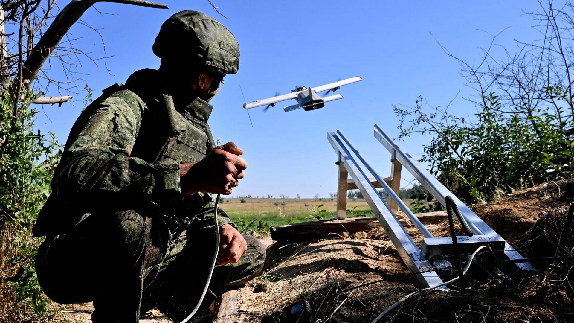 ЗС Росії вразили цех морських дронів і стоянку військових суден на Україні