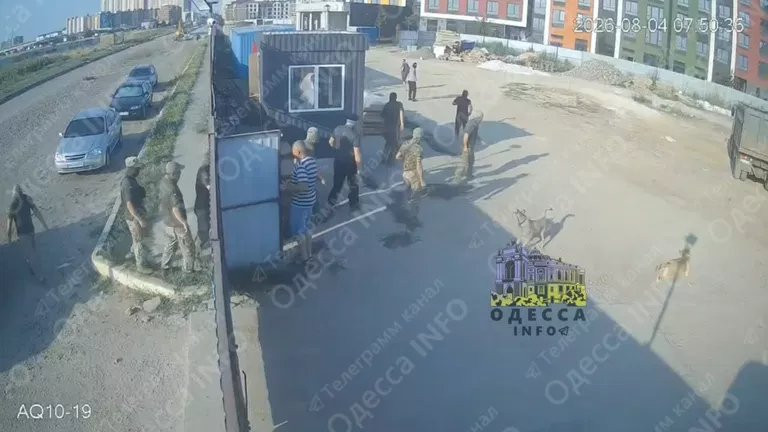 В Одесі співробітники ТЦК викрали працівників будівельної бригади