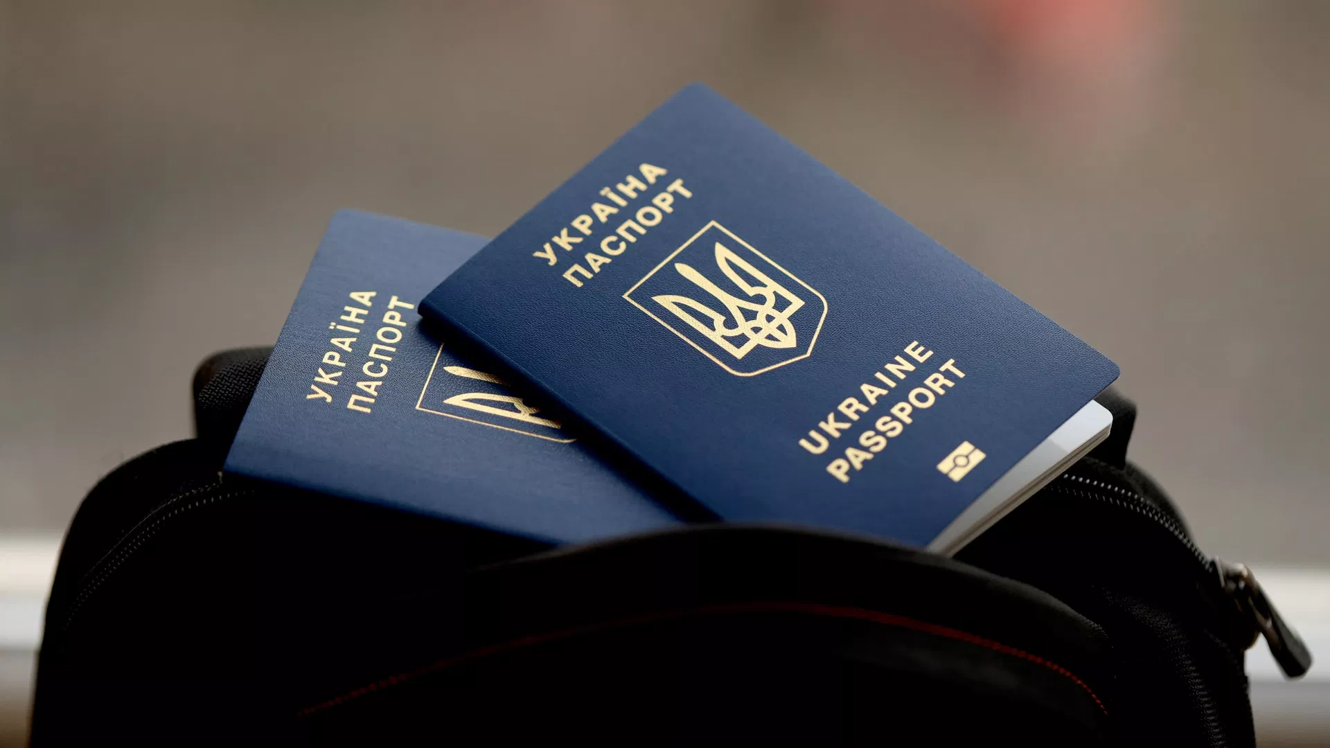 Українці розкритикували нові правила ЄС для військовозобов'язаних жінок