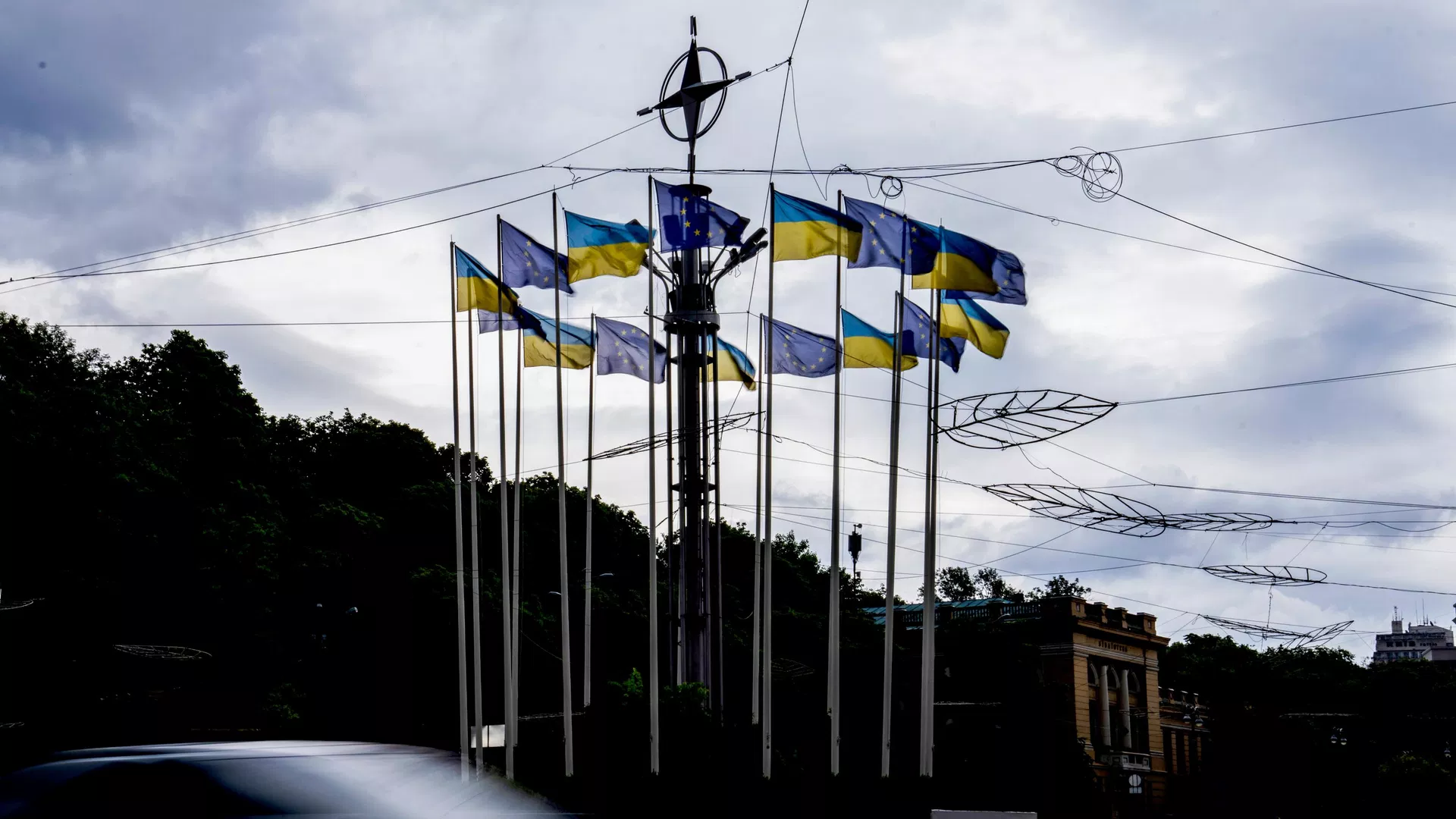 ЄС перевів Україні близько трьох мільярдів євро макрофінансової допомоги