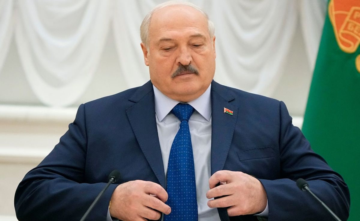 Лукашенко визнав виснаження економіки РФ через війну проти України